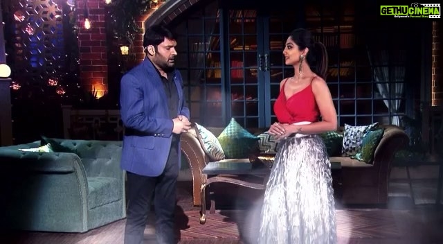 Shilpa Shetty Instagram - Pre New Year celebrations with a bang! Get ready, as your weekends will be full of laughter and entertainment with two new shows on @sonytvofficial, starting today 8pm, every Saturday and Sunday only on @sonytvofficial - #SuperDancerChapter3 and #TheKapilSharmaShow, and enjoy your blockbuster weekends. It’s double dhamaka for sure. How excited are you? 💃🏻🥳 @kapilsharma #dance #comedy #laughter #fun #doubledhamaka #blockbuster #hitshow #gratitude