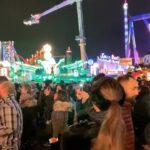 Shilpa Shetty Instagram – No December trip to London is complete without Winter Wonderland fun 😅Dunno how i brave the cold or these rides🤦🏻‍♀️🙀😂😛🤪 #family #fun #winterwonderland #londondiaries #familytime #crazy #rides #brave #cold #december