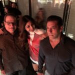 Shilpa Shetty Instagram – The pic of the night.. @beingsalmankhan trying to do a poster shot for #Auzaar reloaded 🤪😂😅@rameshtaurani (the producer) ..shot by the same photographer who shot the “Posters” of the movie then @avigowariker .. We all here #stillfriends 20 years later. 😇Some things can’t be planned .. just happen .🙌🏼Missed u @sanjaykapoor2500 😬#nostalgia #fun #magic #friendsforever #camaraderie #gratitude #movies #happy #laughs