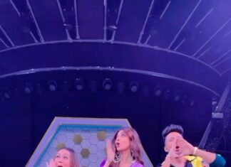 Shilpa Shetty Instagram - 🔥 up the dance floor with @nehakakkar and @tonykakkar 💃🏻💃🏻 #KantaLaga @yoyohoneysingh . . . . #reelitfeelit #reelkarofeelkaro #dancereels #trendingreels