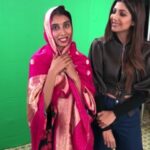 Shilpa Shetty Instagram – Unlearn dance with Viaan ki mummy and Raju ki mummy. Watch us do some thumkas together! And yes, don’t forget to watch my show @HearMeLoveMe  on @primevideoin  @idivaofficial
#BTS #HearMeLoveMe #RajuKiMummy #idiva #love #cupid #dating #blinddating