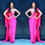 Shilpa Shetty Instagram - Draped in this gorgeous pink saree by @shantanunikhil Jewelry: @flowerchildbyshaheenabbas Styled by: @sanjanabatra Assisted by: @akanksha_kapur Makeup: @ajayshelarmakeupartist Hair: @sheetal_f_khan Photograph: @tushar.b.official Managed by: @bethetribe #ootd #prettyinpink #saree #shootlife #bts #workmode #lotd