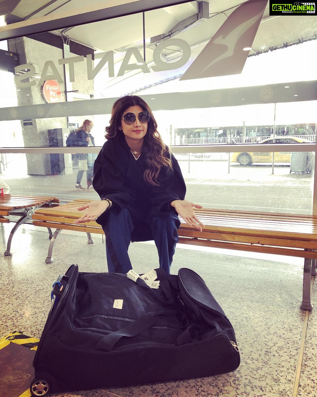 Shilpa Shetty Instagram - Subject: #Qantas airways @qantas This should get your attention! Travelling from Sydney to Melbourne and at the check in counter met a grumpy #Mel ( that’s her name)who decided it was “OK” to speak curtly to “US” ( Brown people!!) travelling together ,I was flying business and had 2 bags (my allowance)and she insisted and decided my half empty Duffel bag was oversized( to check in!!) So she sent us to check it in at the other counter dealing with “Oversized luggage” ..there a Polite lady(yes this one was) said ..”this ISN’T an oversized bag, pls check this in manually if u can at another counter” ( all this happening while the counter is going to shut in 5 mins) As the manual check in wasn’t going thru for 5 mins( we tried) I went upto #Mel and requested her to put the bag thru as her colleague said it wasn’t an oversized bag.. She refused again.. Just being adamant especially when I told her this is causing a lot of inconvenience .. We had no time to waste so we ran to the oversized baggage counter and requested her to put the bag through which she did after I told her that #Rude #Mel had issues !!!.... to which another colleague joined in an reiterated my duffle wasn’t oversized and could’ve easily been checked in. The point is .. This piece is only for #qantas airlines to know and take cognisance .. that their staff must be taught to be helpful and TONE can’t change with preference to #COLOUR .”WE” are NOT #pushovers and they MUST know that being #callous and #Rude will NOT BE TOLERATED 🙏✋🏼💔. Ps: Please tell me if that bag in the picture is oversized??!! @australia @visitmelbourne @travel #truthmustbetold #bemused #uncalledfor #standup #equality #whatswrongisnotright #instapic #travelwoes #shocking #nightmare #notcool