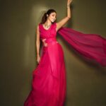 Shilpa Shetty Instagram - No matter what you wear, always choose to be original ☀️✨🌈 . . . . . #SuperDancerChapter4 #NachpanKaTyohaar #lookoftheday #OOTD #gratitude #blessed