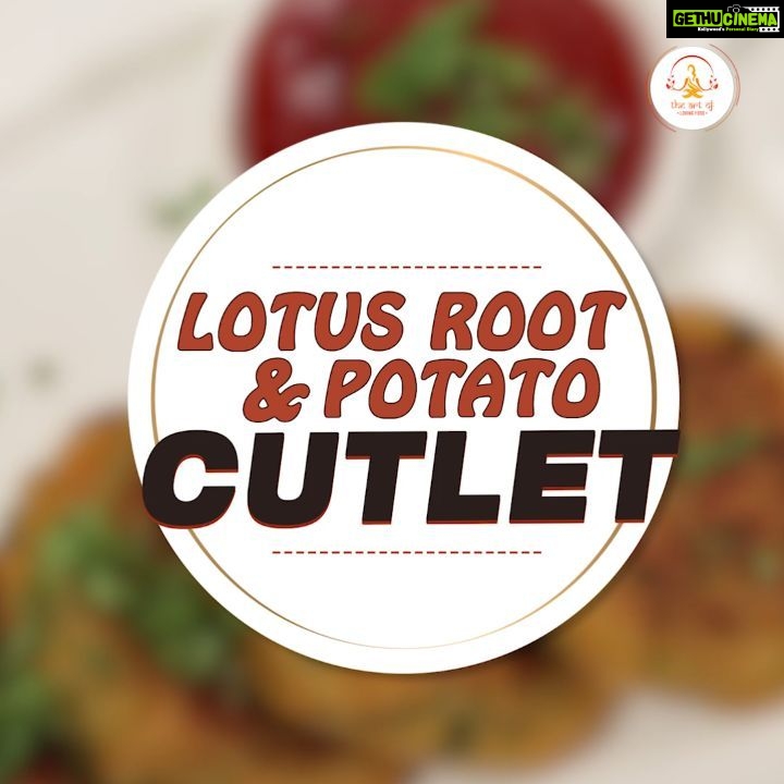 Shilpa Shetty Instagram - Today’s recipe is one of my favourite- the Lotus Root & Potato Cutlet from my book, The Diary of a Domestic Diva. Lotus is a widely used vegetable in Indian, Chinese and Japanese cuisine. Iske health benefits yeh hain ki its, highly alkaline, improves digestion, reduces stress and boosts immunity. So let’s get cooking..! #TastyThursday #SwasthRahoMastRaho #healthyrecipes