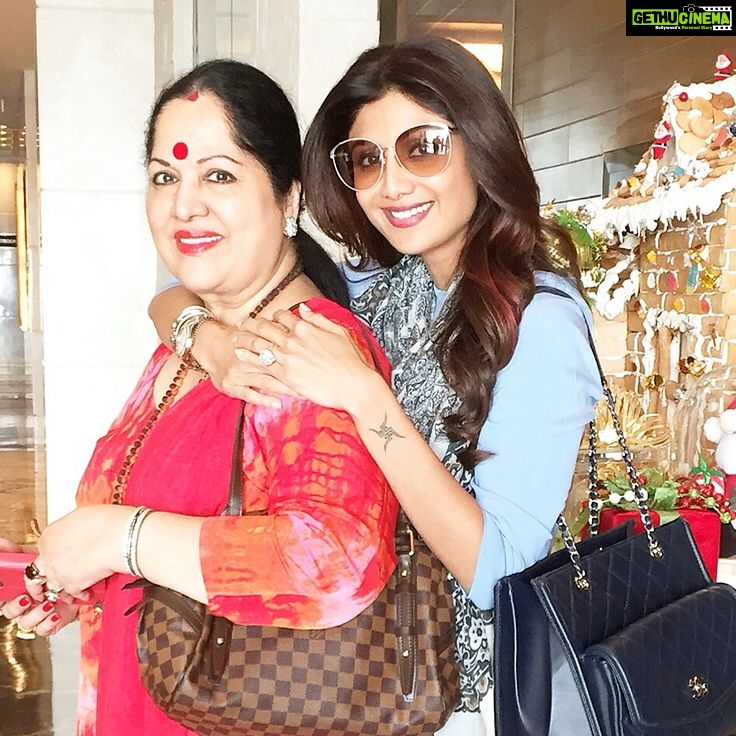 Shilpa Shetty Instagram - Happy birthday to my Tigress @sunandashetty10 ๐ฌ๐ปMaaaaaa,no one loves me more, understands me better, hugs me tighter , encourages me ,teaches me and prays for me everyday. Iโm a piece of you.. your faith,positivity and gumption pieces me together. Lovvvvveee you more than I can or will ever be able to express my beautiful ๐๐๐ค๐ .#unconditionallove #mom #bestfriend #love #instagood #birthdaygirl #mommylove