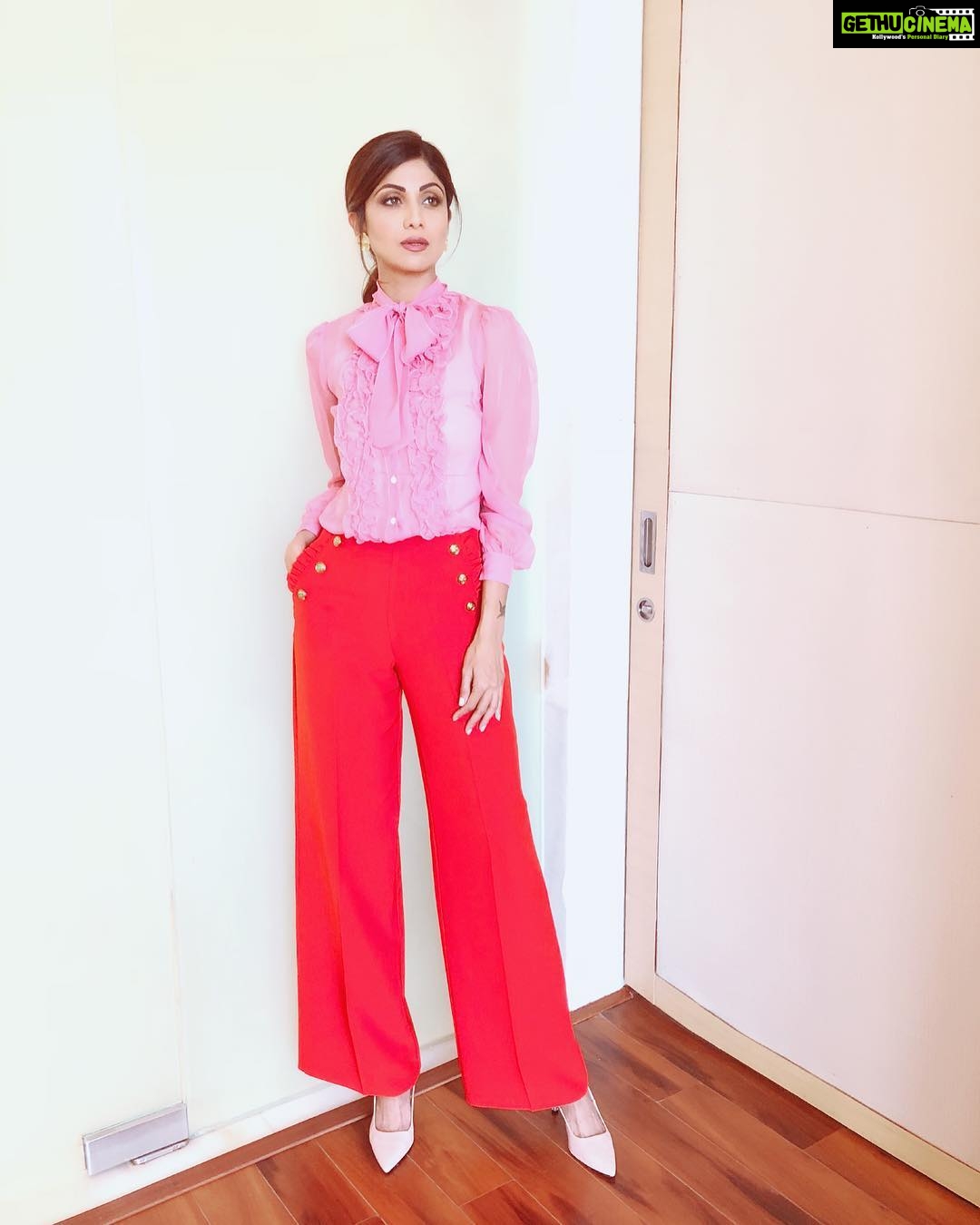 Shilpa Shetty Instagram - Ready for a Brand event in Delhi styled by @mohitrai Top - @dolcegabbana at @mytheresa.com Pants - @scotch_official Earrings - @viangevintage Shoes - @charleskeithofficial Makeup by @ajayshelarmakeupartist, Hair by @sheetal_f_khan, Managed by @bethetribe #colours #keepitsimple #classy #bright #instagood #brandevent