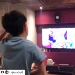 Shilpa Shetty Instagram – My #superdancer  #viaanrajkundra trying to copy @tigerjackieshroff (His Super Hero😅) @khan_ahmedasas u made me dance to your tunes and now my son 😅💃🏽 😂#mundeyantonbachkerahin  #dancecrazy #instagood #sonlove #mycutiepie