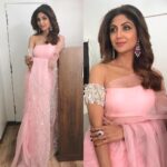 Shilpa Shetty Instagram - Super Dancer Look 1 in @manishmalhotra05 sari, @farahkhanworld earrings and ring, @renuoberoiluxuryjewellery bracelet. Styled by @sanjanabatra Assisted by @akanksha_kapur. Make up @ajayshelarmakeupartist hair by @sheetalfkhan #getyourglamon #timeless #classic #bethetribe