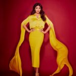 Shilpa Shetty Instagram – On some days… 𝐬𝐡𝐞 𝐟𝐥𝐚𝐮𝐧𝐭𝐬 𝐡𝐞𝐫 𝐰𝐢𝐧𝐠𝐬 𝐭𝐨𝐨!🦋
.
.
.
.
.
#Hungama2 #promotions #lookoftheday #OOTD #gratitude #blessed