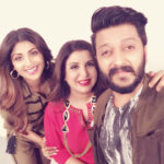 Shilpa Shetty Instagram – What a maaad time we had @farahkhankunder  and @riteishd .. crazy episode for #lipsing battle… and what a Battle if was😅🤣🤣#friendsforever #competition #battleofmadness