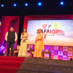 Shilpa Shetty Instagram - At the awards with Honourable CM of UttarPradesh Shri YogiAdityaNath ji .Admire his ideologies and his attitude. @myogi_adityanath. Here's to a Swachch Bharat Swasth Bharath 🙏😬👍#Swachchbharat #Bethechange #cleanup