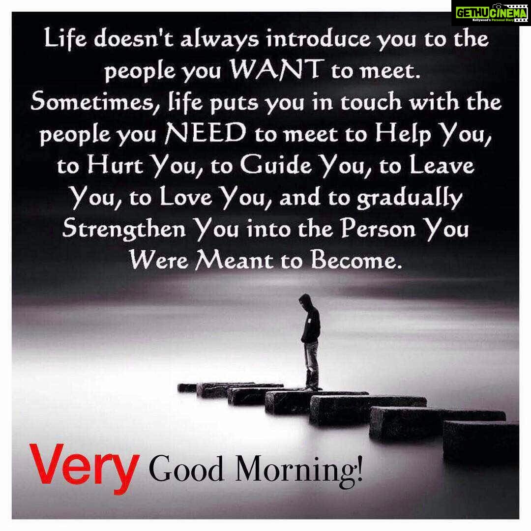 Shilpa Shetty Instagram - Today's thought to remember for life🙏#gowiththehflow #bepositive#gratitude #love #dontquestiongod