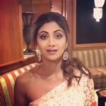 Shilpa Shetty Instagram – For those who have bad “selfie”days problems with light, shadows,zits( ha ha women!) . I am happy to announce my association with @beautyplus_in
The first one to have a custom made filter coined after my name -The SSK filter.
Please download and happy selfies !! http://m.onelink.me/f010cc8f