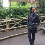 Shilpa Shetty Instagram – Ha ha ha ..me undercover looking like an Eskimo 😂😎Things I have to do for family time 😅😅#familycomesfirst #chessington #traveldiaries #london