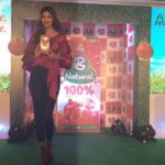 Shilpa Shetty Instagram - At the press conference today:) #notfromconcentrate #nopreservatives #allnatural #bnaturalbeverages #ITC #benatural #purejuice #labelreading