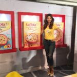 Shilpa Shetty Instagram - At the launch today of #saffola5graincereal better fibre rich breakfast=happier fuller you:) #thebetterflakes #lifestylemodification #Wellness #health #neverskipbreakfast