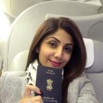 Shilpa Shetty Instagram - Bye bye Mumbai.. Off to Orlando now. Doing such a long trip after nearly 5 yrs..Without family, missing them already. #worktrip #longflight