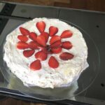 Shilpa Shetty Instagram – Gluten free coconut almond cake with Buttercream icing and fresh strawberries baked by moi😬 yummy😝#Sundaybinge #lifestylemodification #lovefood #sweettooth