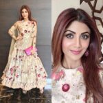 Shilpa Shetty Instagram – This @taruntahiliani outfit definitely deserves a standing shot😎😍😬#posing #flowery