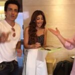 Shilpa Shetty Instagram - Now this made my day, This is when I wanted to cry .. with joy😬😬😇🙏 Thankyouuuu so much Jackie and @sonu_sood for the love #blessed #pricelessmoments #gratitude