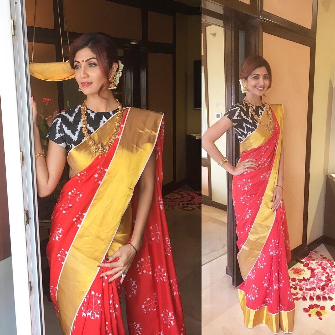 Shilpa Shetty Instagram - In Bangalore traditionally dressed to get an award😬Wearing @masabagupta and love my temple jewels by @anmoljewellers #ethnic #lovesaris #southindian #happy
