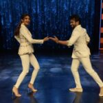 Shilpa Shetty Instagram – @rithvik_d and me going crazy Jeetu ji style😂#superdancer #boomerang #fun