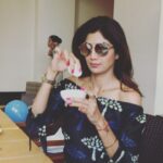 Shilpa Shetty Instagram – Sunday Dessert binge.. Rosogullas  #sundaybinge #thegreatindiandiet #livetoeat