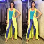 Shilpa Shetty Instagram – It’s days shoot( Auditions) for #superdancer .Styled by @sanjanabatra . Wearing @asos top, @papadontpreachbyshubhika cape, @zara jeans , @riddhikajesranijewelry necklace & @louboutinworld heels #casualglam #danceshow #judging