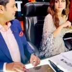 Shilpa Shetty Instagram - Sunflower aur pumpkin ke beej ek taraf, aur @badboyshah & @manojmuntashir ji ke beech mein baithna doosri taraf 🤨🙄🥴 . . . . . #IndiasGotTalent #BTS #IGT #funnyvideos #reelitfeelit #reelkarofeelkaro