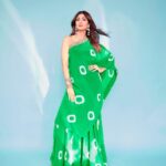 Shilpa Shetty Instagram - 𝐆𝐫𝐞𝐞𝐧 signal for a happy weekend 💫💚✨ ~ Stylist: @sanjanabatra Makeup: @ajayshelarmakepartist Hair: @florianhurel Photographer: @tejasnerurkarr Styling team: @llpunyall,@dhwanii.jain Outfit: @nupurkanoiofficial Earrings: @sheetalzaveribyvithaldas Cuffs: @minerali_store / @silverhouse.co.in Ring: @silverhouse.co.in Managed by: @bethetribe . . . . . #OutfitOfTheDay #ootd #GoGreen #shootdiaries #gratitude #blessed #happiness #SuperDancerChapter4