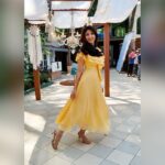 Shilpa Shetty Instagram - “Ae bhai, zara dekh ke chalo...” 🤦🏻‍♀️🙄🤪🤣 . . . . . #ShilpaKaFuntra #FriyayVibes #weekendfun #BehindTheScenes #friyay