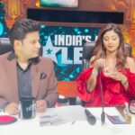 Shilpa Shetty Instagram - Buddhi kaise aati hai ??? @theshilpashetty @sonytvofficial #IndiasGotTalent #IGT2021 #fooddiary #shilpashetty #manojmuntashir #reels #instagram