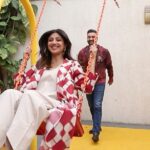 Shilpa Shetty Instagram – I found my man next door and we became BFF, and my best friend turned out to be the man of my dreams❤️🧿🥰
Share #YourDreamSStory on Instagram through photos or videos. Don’t forget to tag @dreamssbyss & me, and use the hashtag mentioned above. The best 3 entries will win a #ValentineSSpecial hamper from us!💝
@rajkundra9 
.
.
.
.
.
#ValentinesDay #love #contestalert #LoveStory #happiness