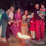 Shilpa Shetty Instagram – Lohri di lakh lakh vadhiyaan saareyaan nu🙏🏻
May the Lohri fire burn away all the negativity; and bring you joy, happiness, prosperity, and love. Wishing you and your loved ones a very Happy Lohri  from our family ❤️🤗🙏🏻🔥
@rajkundra9

#HappyLohri #LohriMubarak #festivalsofIndia #famjam #familytime #gratitude #blessed