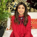 Shilpa Shetty Instagram - @indeedworks now has Virtual Hiring Events, which means you can sign up to interviewing with employers virtually and get hired, right now #OnIndeed. #virtualinterview #WFH