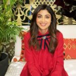 Shilpa Shetty Instagram – @indeedworks now has Virtual Hiring Events, which means you can sign up to interviewing with employers virtually and get hired, right now #OnIndeed. #virtualinterview #WFH