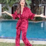 Shilpa Shetty Instagram – And you thought #Redvelvet is just a dessert?! 🧁

Winter collection  @dreamssbyss 
 
#happy #gratitude #christmas #velvet  #twinset #dreamss