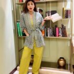Shilpa Shetty Instagram - Nothing better than indulging in a book over the weekend😍📖❤️ Outfit: @dreamssbyss . . . . . #weekendvibes #friyay #reader #books #RoundTheClockWear #gratitude #comfort #takeachillpill