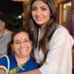 Shilpa Shetty Instagram – How does one thank a person who has helped shape their life? Words truly can never do justice to express gratitude for the role teachers play in our lives. But, I will still want to take this opportunity and thank all my gurus, luckily have a photo with one of them,  when I visited my school recently, and she was still there. My favourite Physics teacher (didn’t like the subject as much as I liked her ) 
Radha Miss, always had this joie de vivre, positive energy and a huge smile when she entered the class… Nothing had changed. Maybe, I learnt to smile like that from her. She never held back her happiness ❤️😄 
In this lockdown especially seeing my son do virtual school and the patience we got to have with them, 😅 I’ve realised the value of teachers even more. 
They deserve all the appreciation and love we can possibly give them. Reach out to a teacher, wish them, and make them feel special today ❤️
Happy Teacher’s Day to every teacher out there, who is working on shaping minds for a better future every day.
Thank you 🙏🏻

#HappyTeachersDay #Teachers #guru #gratitude #happiness #love