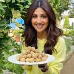 Shilpa Shetty Instagram – Happy Makar Sankranti and Happy Pongal to my Instafam!
To new beginnings and positive energy… sending you loads of love!

#pongal #makarsankranti #festive #goodvibes #newbeginnings #happiness #gratitude