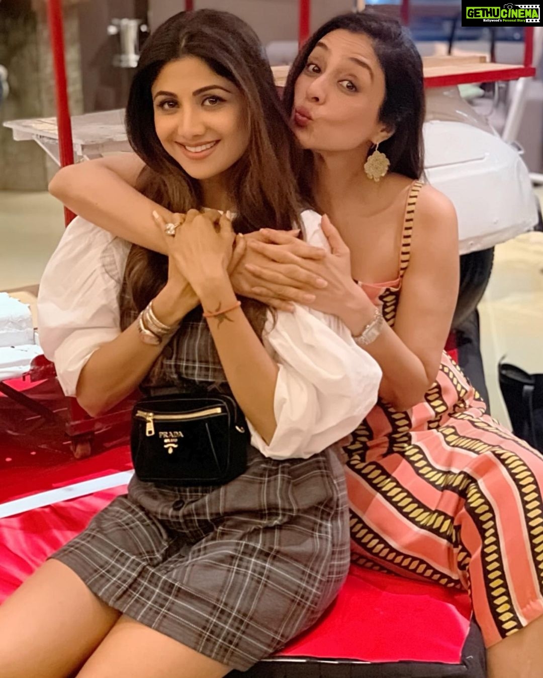Shilpa Shetty Instagram - 22 years of madness... and hoping it continues. Through all our ups and downs, the one thing that stays constant is our love for each other. Happiest birthday, my darling @tabutiful. You know what I’ve wished for you and hope that comes true 🤫😂🤭😂 Keep shining! Sending you a big, tight, suffocating hug 🤗❤️🧿 ~ #friendsforever #bff #bestie #birthdaygirl #foreverfriends #girlpower #22yearsandcounting #friends