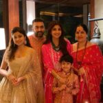 Shilpa Shetty Instagram - Diwali nights be like ❤️🥰 😇🎉 #laxmipuja #diwali #familyiseverything #love #prosperity #diwalivibes #phuketdiaries #celbration #friendslikefamily #gratitude