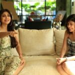 Shilpa Shetty Instagram – So happy to be a part of ‘Shooting Stars’… #ViralBhayaniApp’s first interview! 🙌🏼 Congratulations @viralbhayani on your new venture, a one-stop destination for Bollywood entertainment. It truly looks superrrr se upaarrr! 😄👌🏼Check out the app to watch the full interview with @drama.diva… it was so much fun! 😁

#bollywood #viralbhayani #shootingstars #gratitude #funtimes #interview #entertainment #app