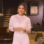 Shilpa Shetty Instagram - I was in complete awe as I went through every entry of the @shoppers_stop #Showstoppers2021 Talent Hunt. Every entry submitted was truly inspirational and artistic! 😍 While it definitely was hard narrowing down my favourite five, here are the Showstoppers of 2021: @makeupbyrao @lemysumi @sukhmani112 @swati_rohila_sharma @yugmi_jhaveri Congratulations! Your talent & creativity are exceptional, and each of you win an EXCLUSIVE @shoppers_stop #Showstoppers2021 Beauty Kit! DM @shoppers_stop now! 🥳 Hurry! The BIGGEST Beauty Festival is on only till 24th Oct at @shoppers_stop stores and the Shoppers Stop App! See you there! 🏃‍♀️🏃‍♂️ Follow @shoppers_stop and @shoppersstop_beauty for updates! ✨ . . . . . #ShoppersStop #ShoppersStopBeauty #MakeupEssentials #TrendingMakeup #MakeupCommunity #BeautyCommunity #IndianMUAs #IndianMakeupArtists #GiveawayALert #ContestAlert #ShilpaShetty #ShilpaShettyFans