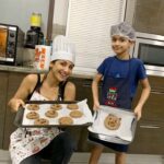 Shilpa Shetty Instagram - Sondays be like... trying out new recipes with my lil Masterchef (who loves to cook). Oatmeal cookies (without any refined sugar) with Viaan’s twist 😅 And we binged on these dunking them in jam/chocolate sauce... Yummy! Too much fun ! Sunday #bake and #binge #happiness #sundaysbelike #lovecooking #bakers #cookies #son #mommylove #sundays #gratitude #qualitytime #sundaybake #sundaybinge