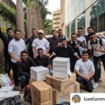 Shilpa Shetty Instagram - The joy of giving - demonstrated so beautifully by the entire staff of @bastianmumbai! Sooo soo proud and because you all set the precedent, we - as promoters - matched it... @rajkundra9 @ranjeetbindra ♥️😇 Such noble deeds are the true essence of the #SpiritOfAugust! ❤🧿 Truly, #KindnessAboveAll #Allheart #tatamemorialhospital #gratitude #joyofgiving Posted @withrepost • @bastianmumbai We at Bastian believe that we are more than just your friendly, neighborhood restaurant. We are part of a community - A community called humanity! In a purposeful initiative planned and executed entirely by Bastian's team, the #spiritofaugust is committed to caring for and giving back to humanity, in as many ways as we can. This week our team volunteered to donate a portion of their salaries to provide essentials and utilities to cancer patients, under the care of the #TataMemorialHospital. #kindnessaboveall