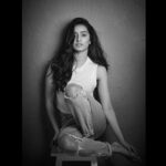Shraddha Kapoor Instagram - 🖤🤍#WhiteTSeries @rohanshrestha