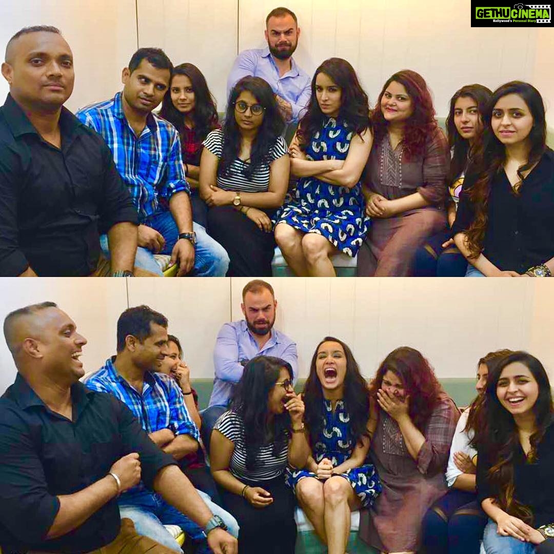 Shraddha Kapoor Instagram - When you can't have a serious face on for too long!!! Making memories with the most talented, passionate, wonderful team.Love you guys too much!!! Atul, Raju, @nidhijeswani @parinaparekh @florianhurelmakeupandhair @shraddha.naik @namdeepak @mehvashgani (missing from the pic - Jagdish & @tanghavri)#DREAMTEAM ✨🌈❤️