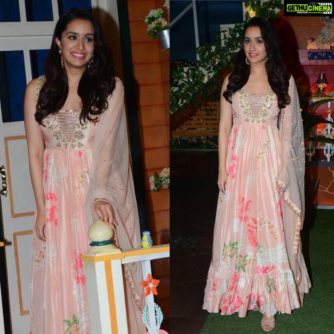 Shraddha Kapoor Instagram - Promoting on #TKSS wearing a pretty @arpita__mehta creation & my fav @aquazzura shoes Styled by @tanghavri assisted by @nidhijeswani make up & hair @shraddha.naik @amitthakur_hair managed by @parinaparekh #DreamTeam #HalfGirlfriend #19thMay ❤️